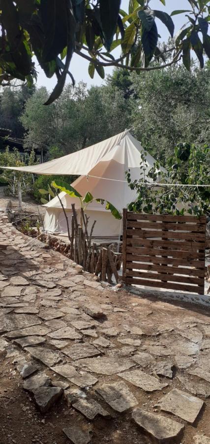 Farm Glamping Tent On Acquaviva Bay Hotel Marittima Buitenkant foto